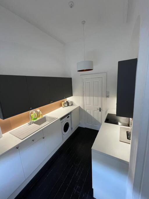 Elegant Studio In Central Hove - 5 Min Walk To Beach - 10 Min To Брайтонн Экстерьер фото